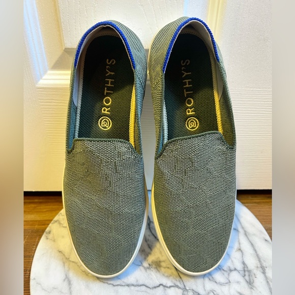 Green Slip-on Sneakers - Rothys - Size 9.5 - Picture 3 of 5